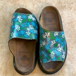Dr. Martens Vintage floral sandal